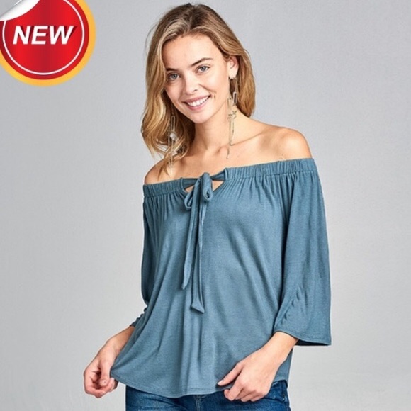 Tantalyza Apparel Tops - 🎉HP🎉SOFT BLUE FRONT TIE TOP🦋 Tantalyza Apparel Tops - 🎉HP🎉SOFT BLUE FRONT TIE TOP🦋